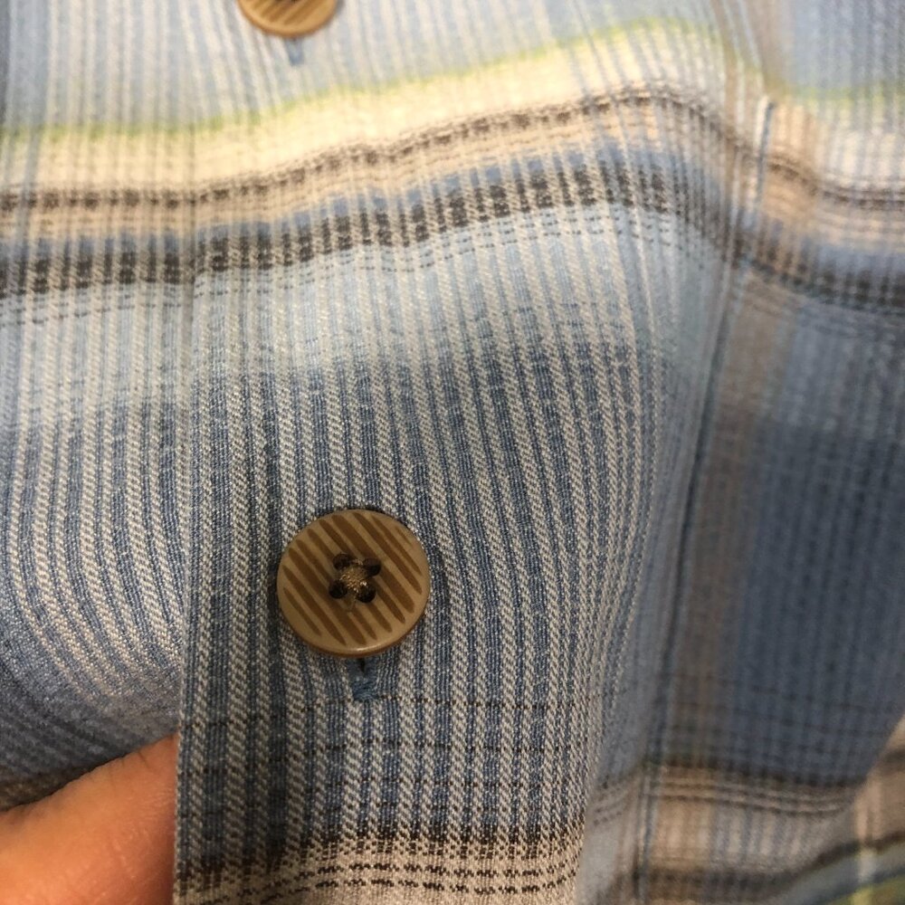 Tommy Bahama men blue and gray plaid motive short sleeve silk shirt, size L - Picture 6 of 11
